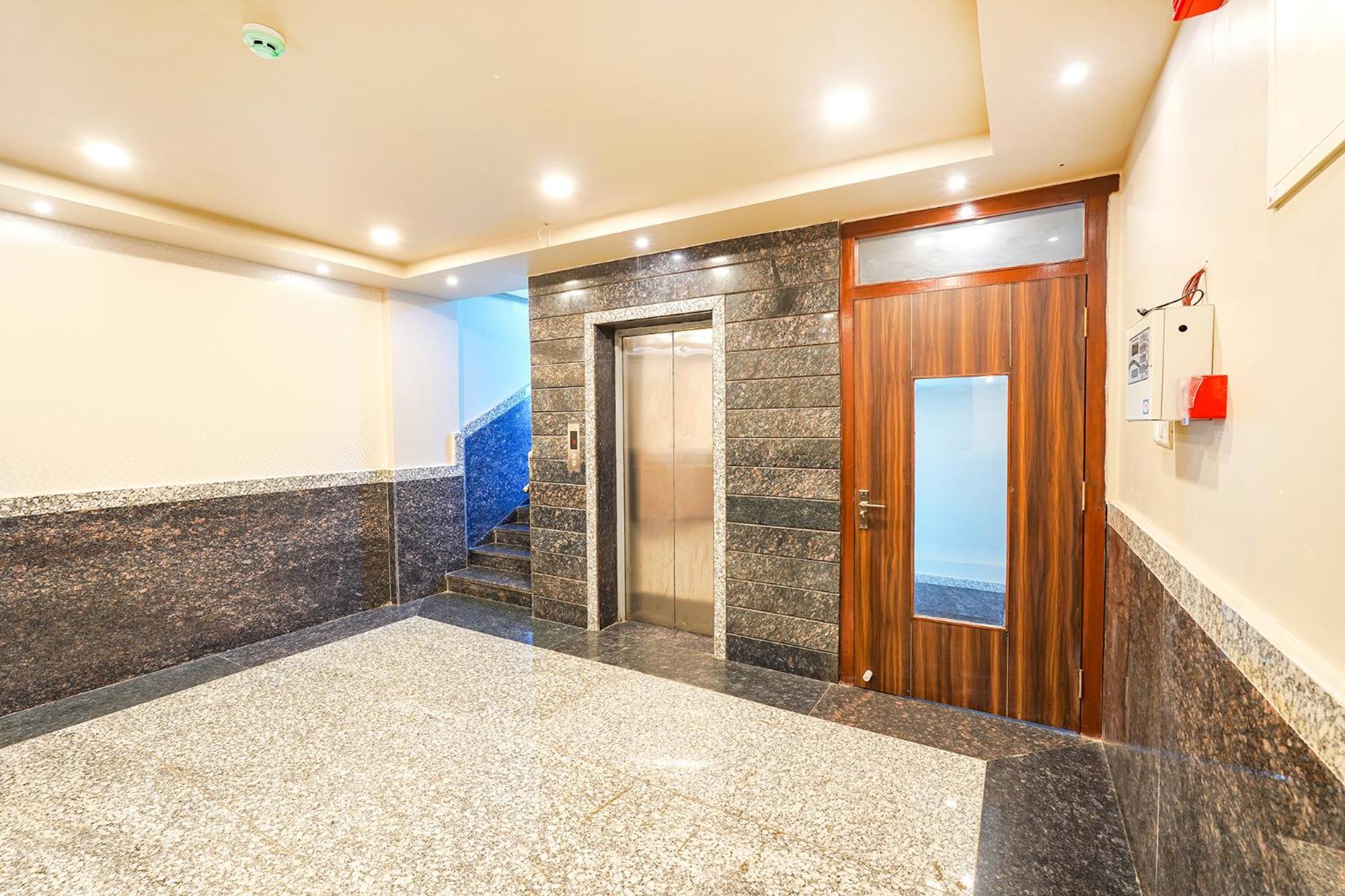 Fabhotel Grand Falcon Bangalore Exterior photo